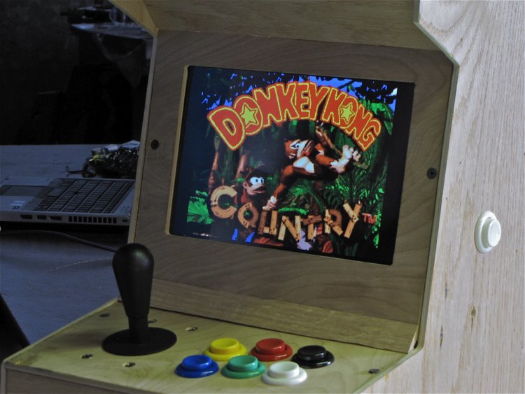 Raspberry Pi Arcade Cabinet